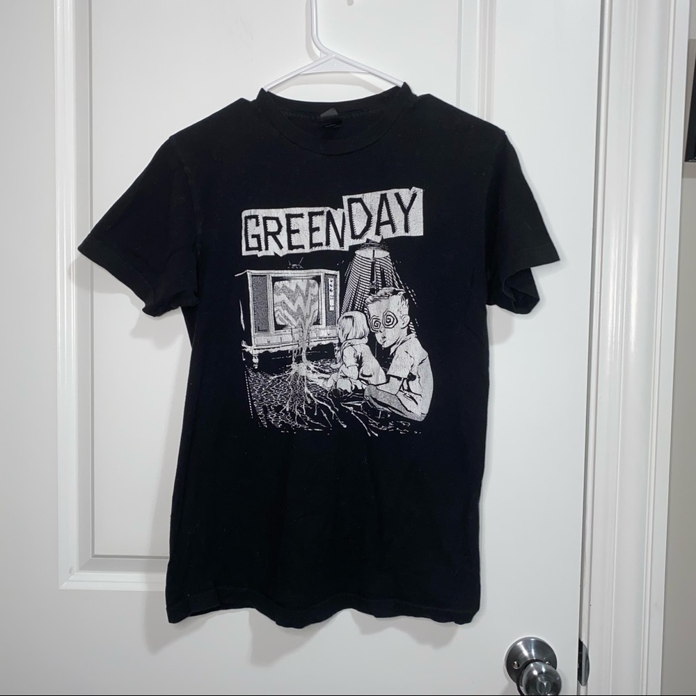 3/$15 Green Day Band Tee size M